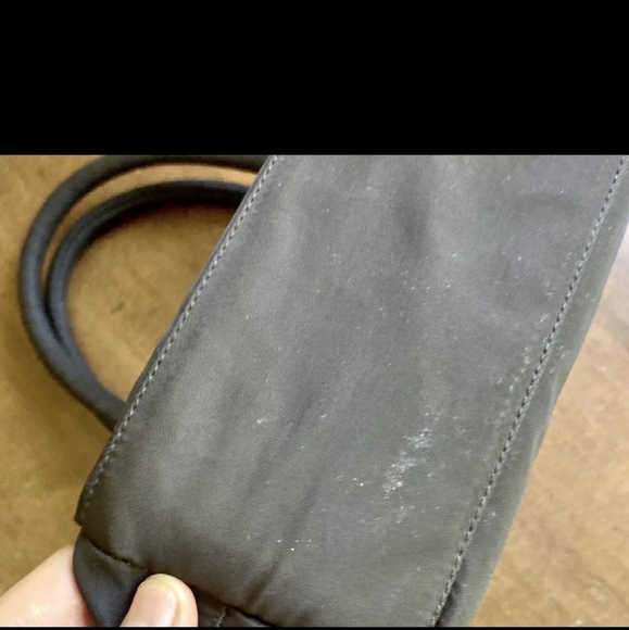 Authentic Prada handbag - Picture 10 of 13